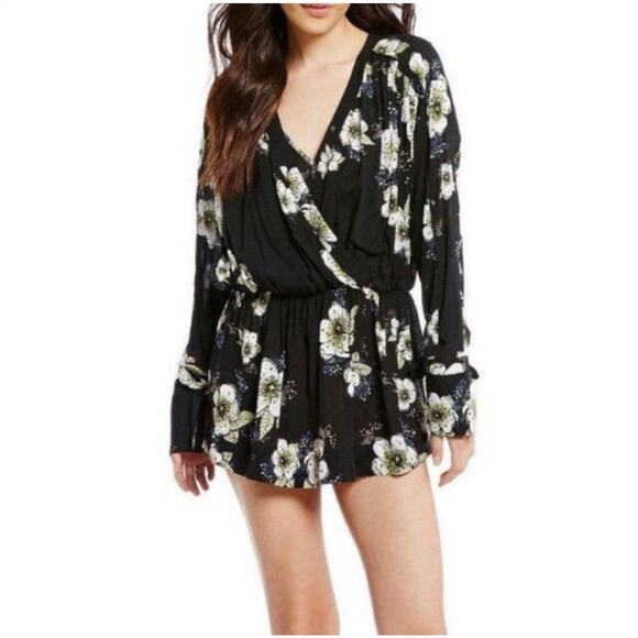 Free People Tuscan Dreams Floral Printed Romper Size Medium - Picture 1 of 9